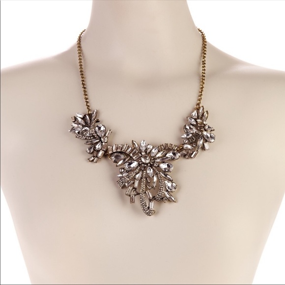 T&J Designs Jewelry - Luxe Crystal Flowers Necklace